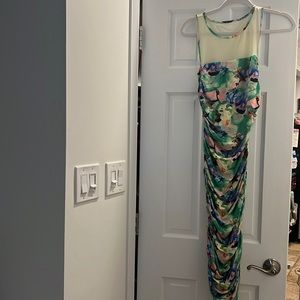 Gorgeous fitted summer dress. Never worn. Vintage. Size P